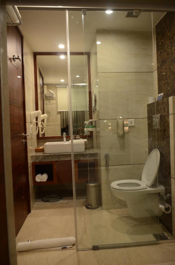 Viraj Sarovar Portico Джаму Екстериор снимка