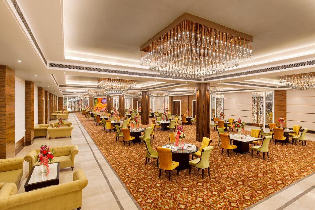 Viraj Sarovar Portico Джаму Екстериор снимка